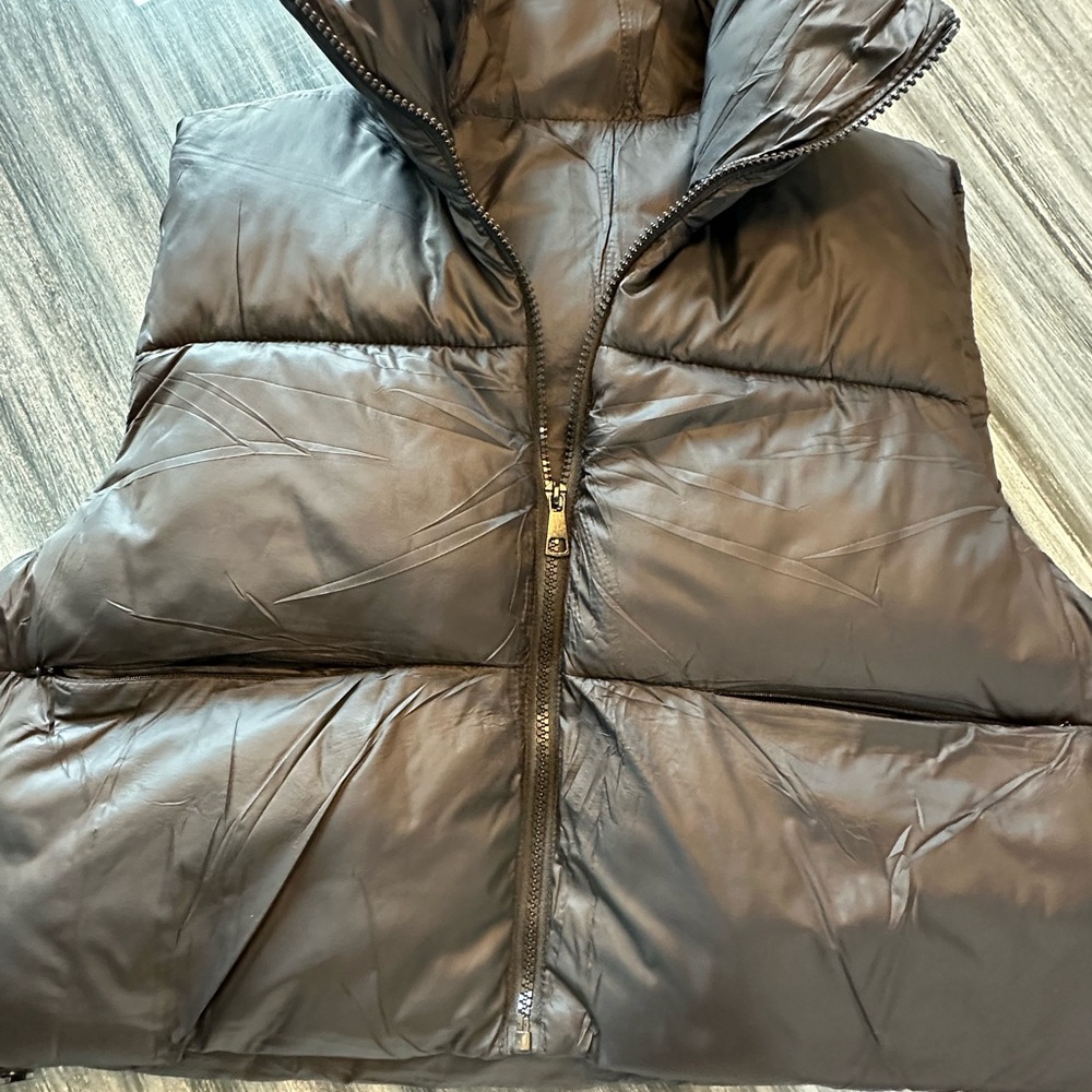Women's Black Puffer Vest